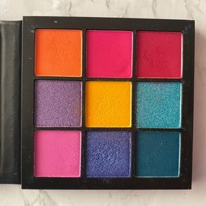 Huda Beauty Electric Obsessions